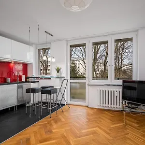  Apartament Afrykanska Street